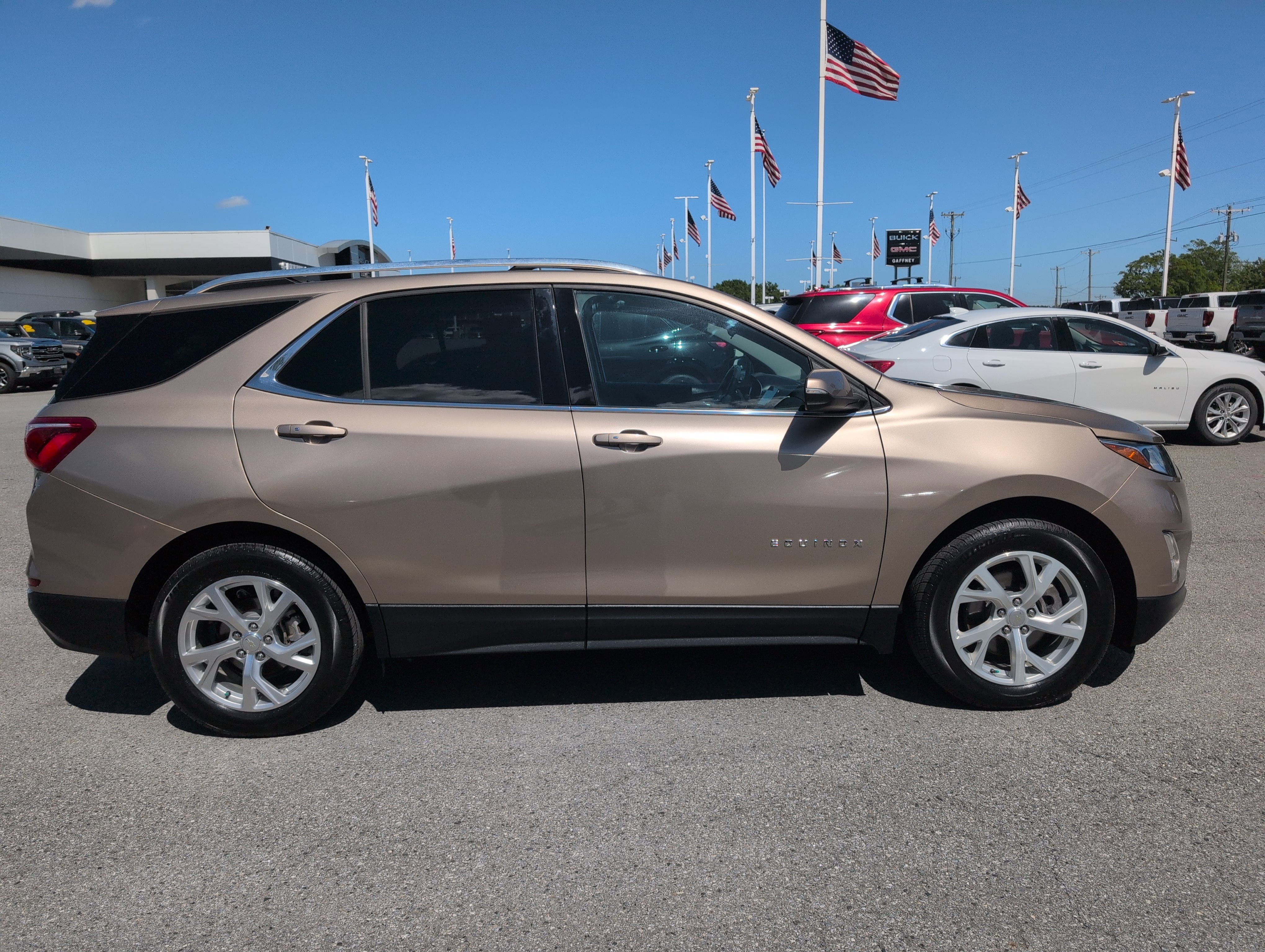 Used 2018 Chevrolet Equinox LT FWD image 10