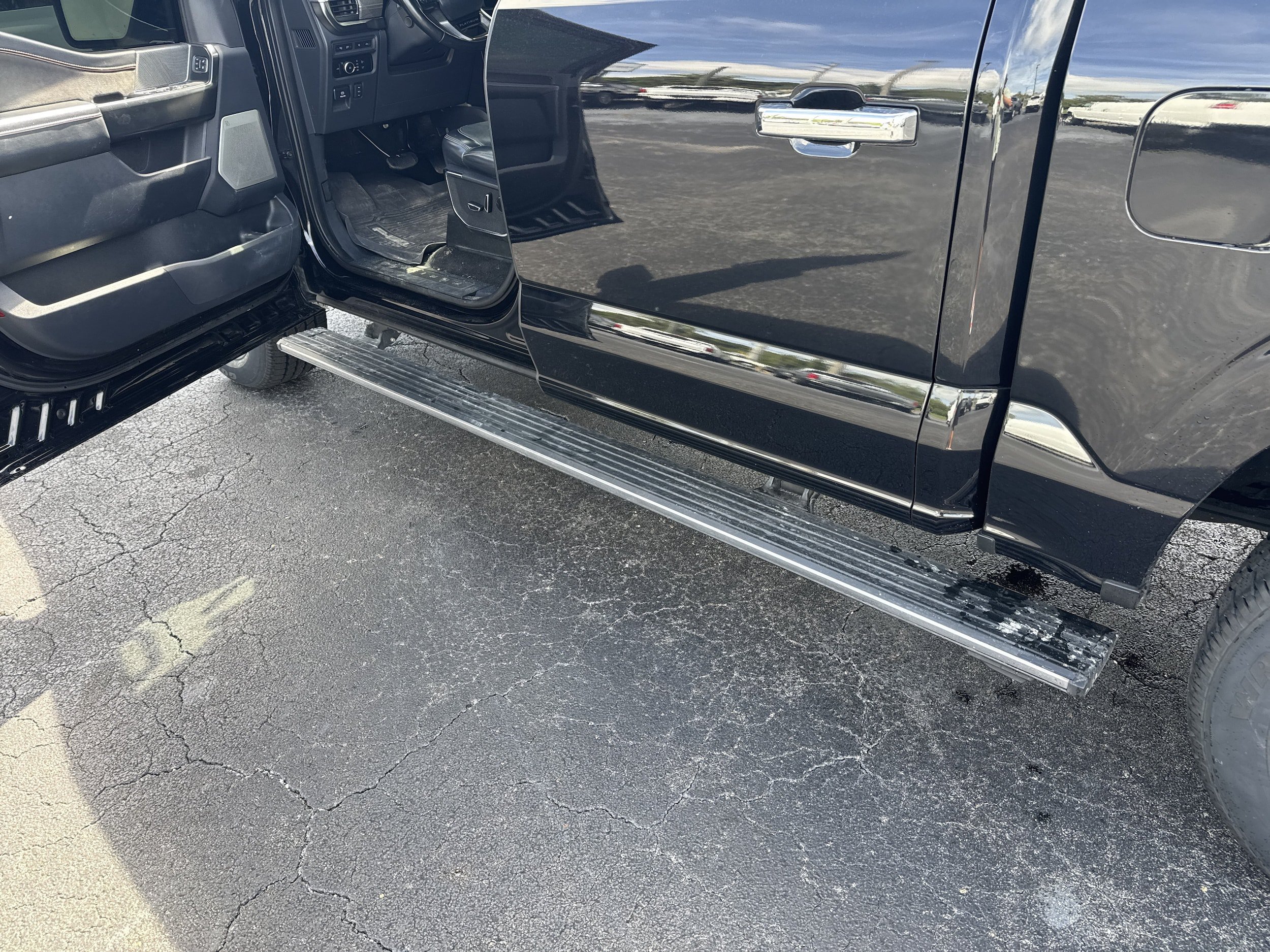 Used 2023 Ford F150 Platinum w/ Equipment Group 701A High AWD/4WD image 16