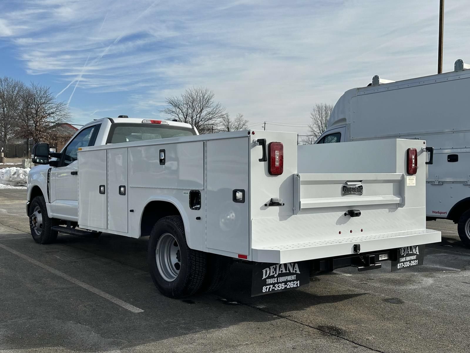 New 2024 Ford F350 XL w/ XL Chrome Package RWD image 4