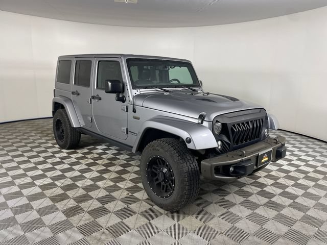 Used 2017 Jeep Wrangler Unlimited Sahara AWD/4WD image 16