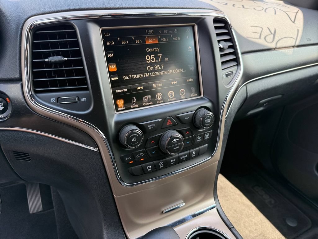 Used 2017 Jeep Grand Cherokee Limited w/ Luxury Group II AWD/4WD image 18