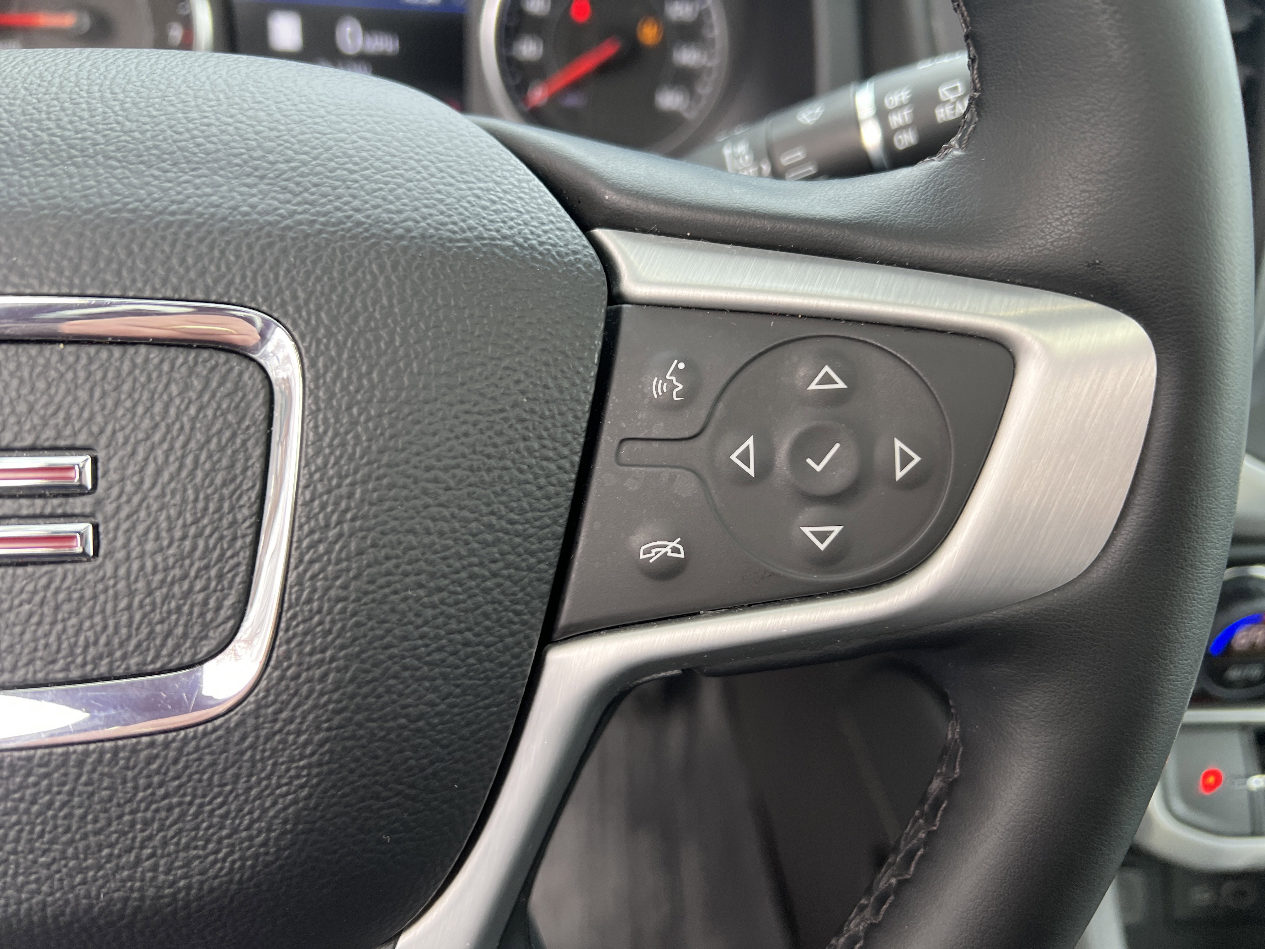 Certified 2023 GMC Acadia SLT w/ Elevation Edition image 20