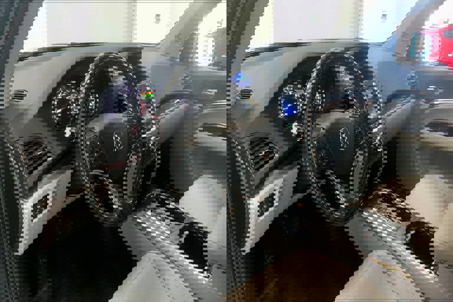 Used 2016 Acura MDX SH-AWD w/ Technology Package image 2