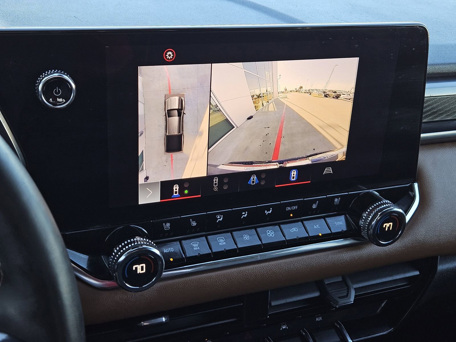 Used 2023 GMC Canyon AT4 w/ AT4 Premium Package image 21