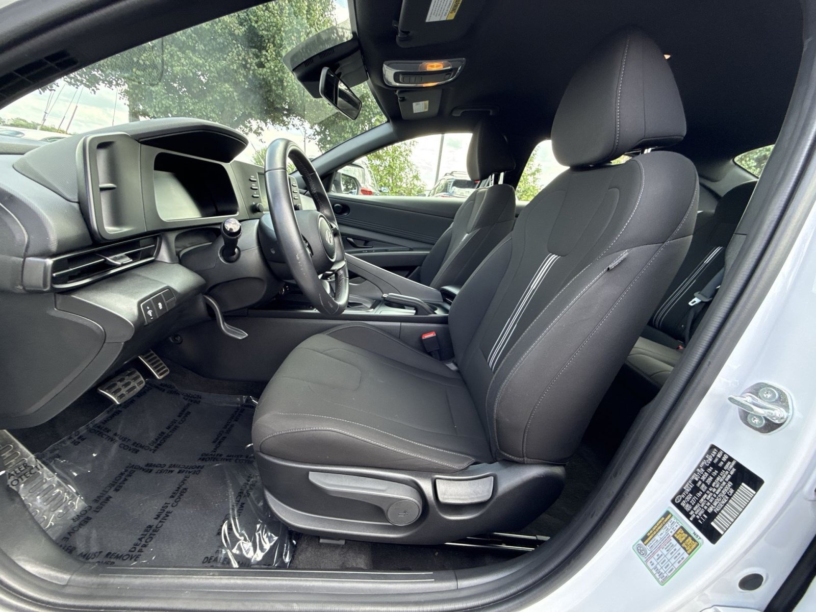 Certified 2025 Hyundai Elantra Sport FWD image 13