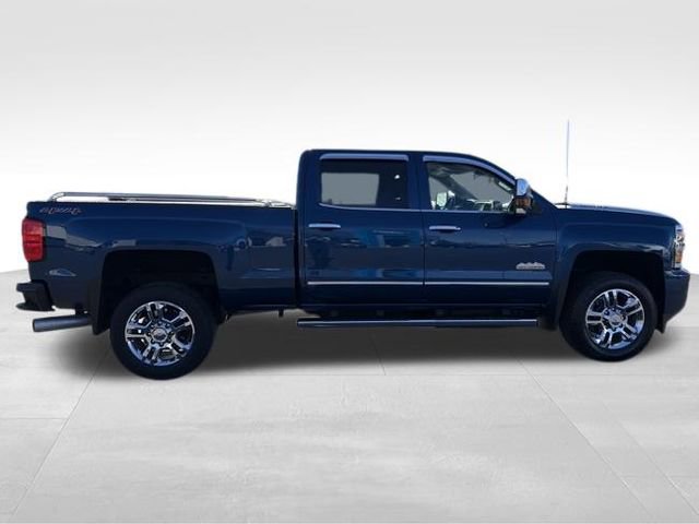 Used 2016 Chevrolet Silverado 2500 High Country w/ Duramax Plus Package AWD/4WD image 8