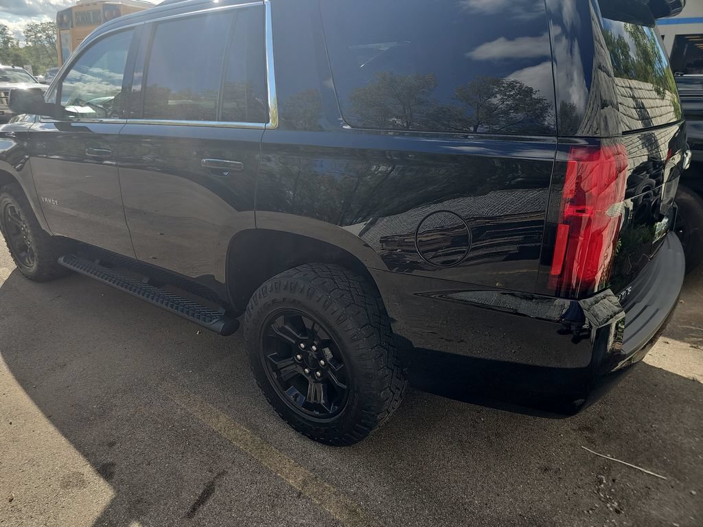 Used 2019 Chevrolet Tahoe LS w/ Enhanced Driver Alert Package AWD/4WD image 8