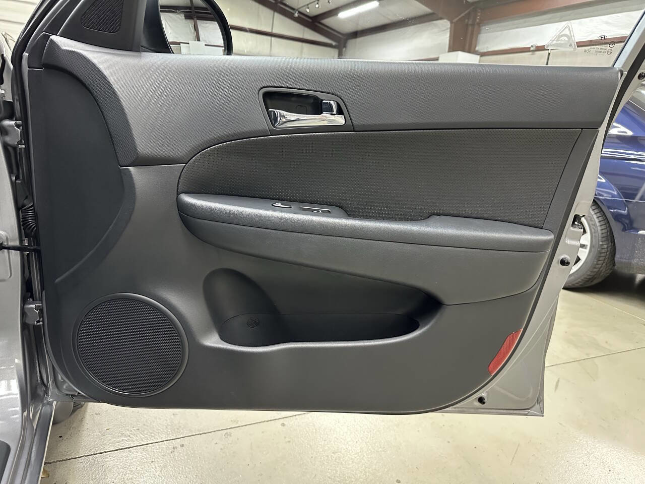 Used 2012 Hyundai Elantra image 16