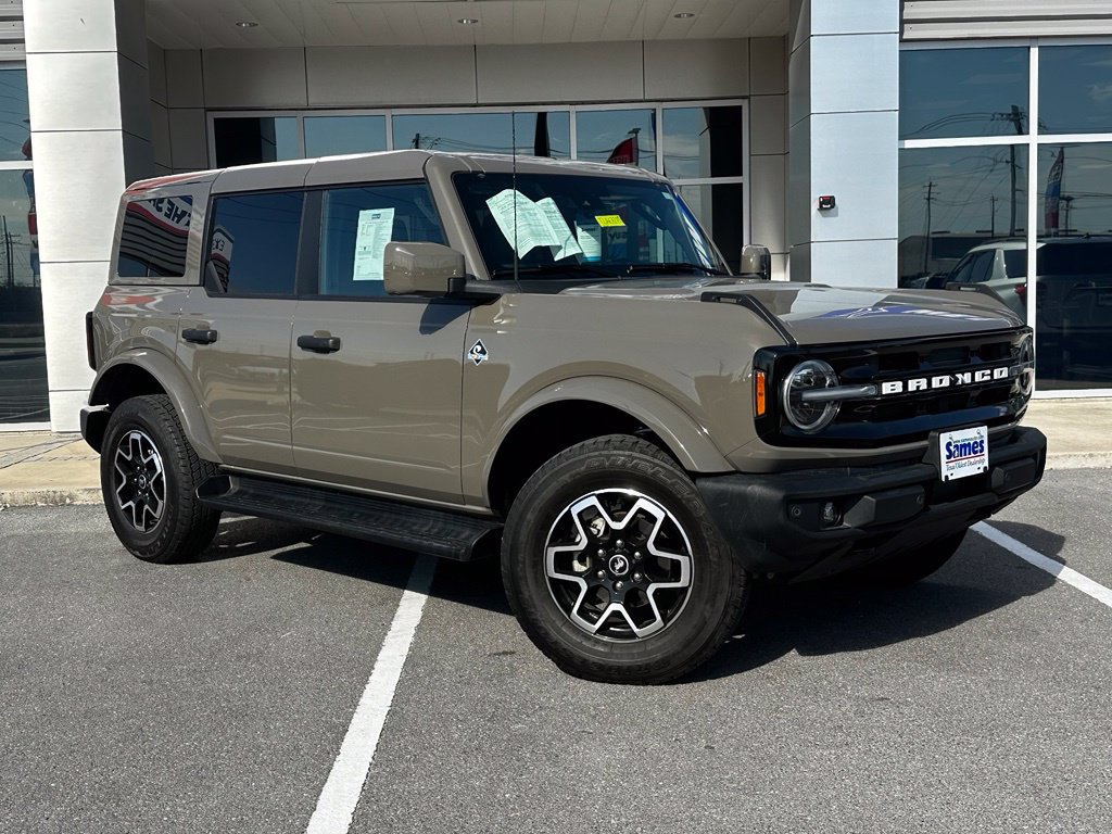 Used 2026 Ford Bronco Outer Banks AWD/4WD image 2
