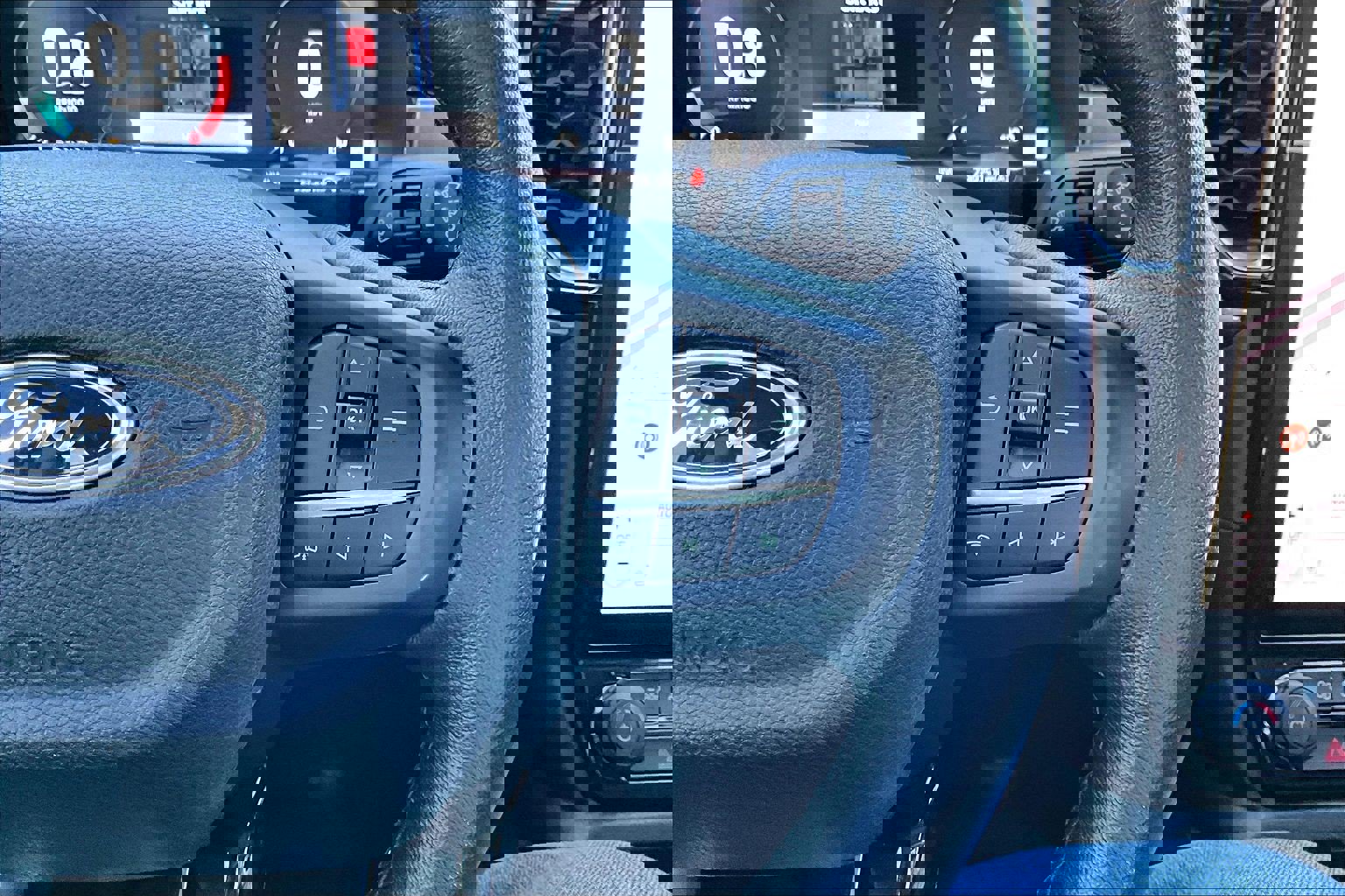 Used 2024 Ford Ranger Lariat w/ FX4 Off-Road Package image 13