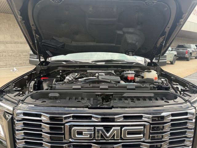 Used 2025 GMC Sierra 2500 Denali Ultimate w/ Max Trailering Package AWD/4WD image 21
