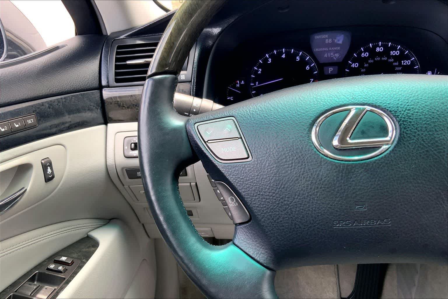 Used 2007 Lexus LS 460 RWD image 24