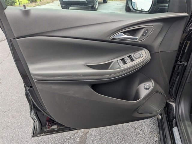 Used 2023 Buick Encore GX Select w/ Sport Touring Package image 11