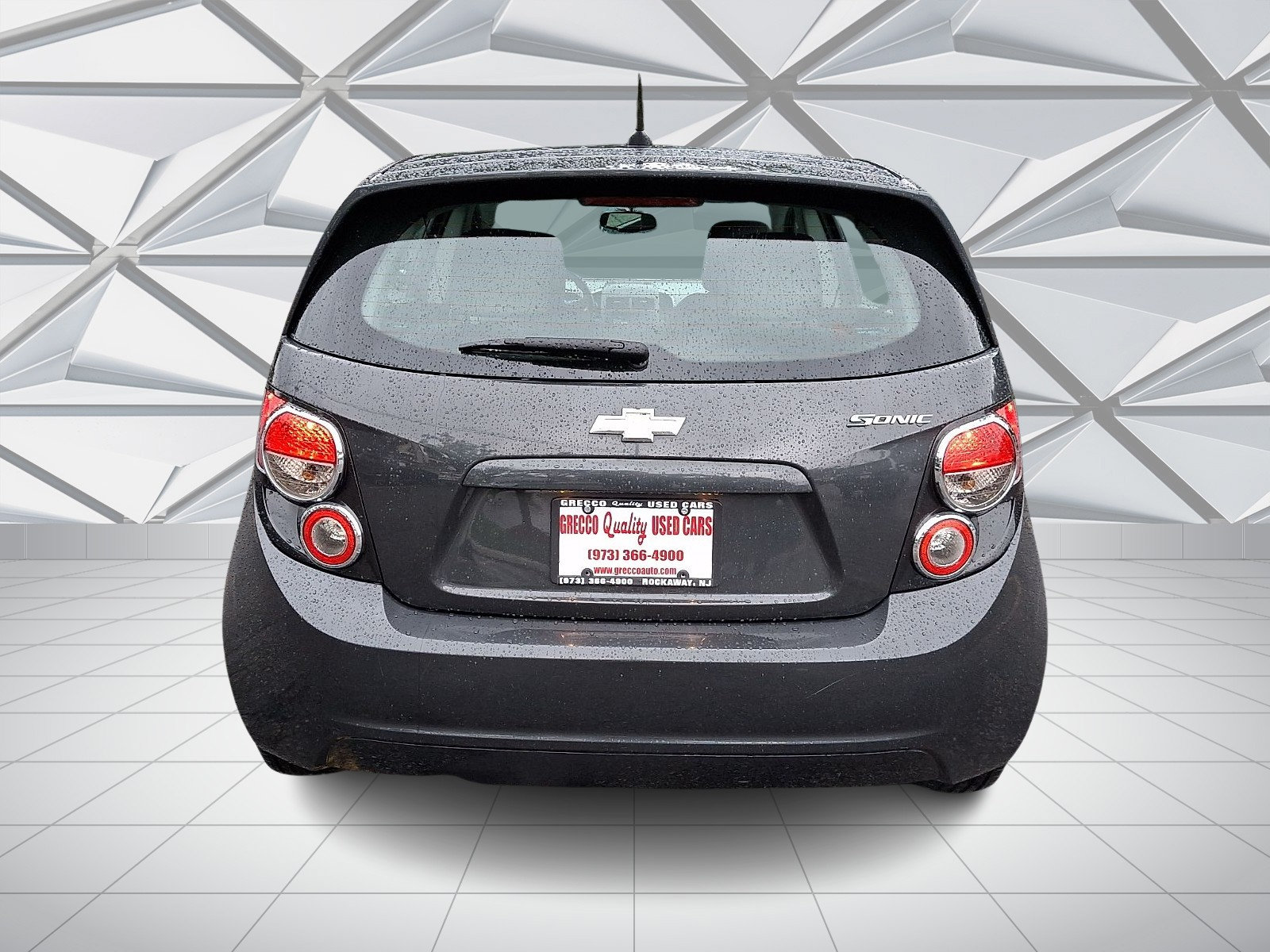 Used 2014 Chevrolet Sonic LS FWD image 9