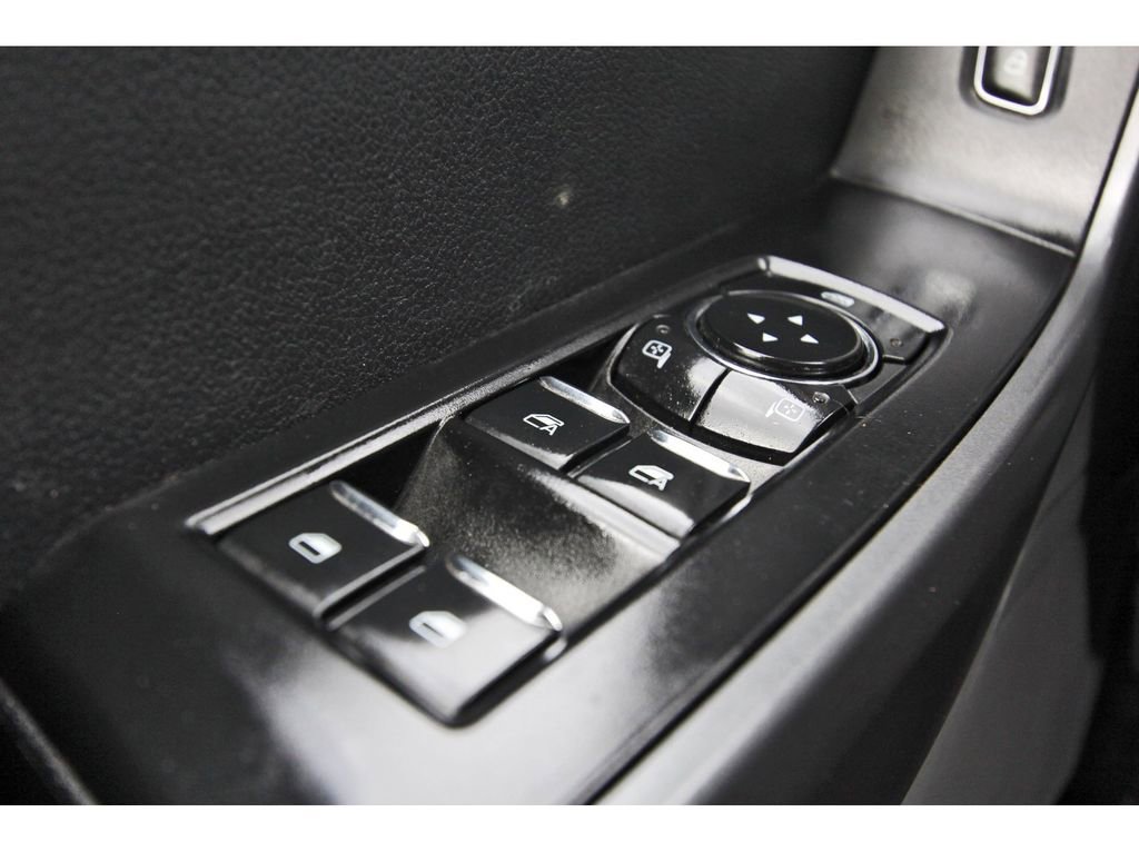 Used 2025 Ford F250 XLT image 20