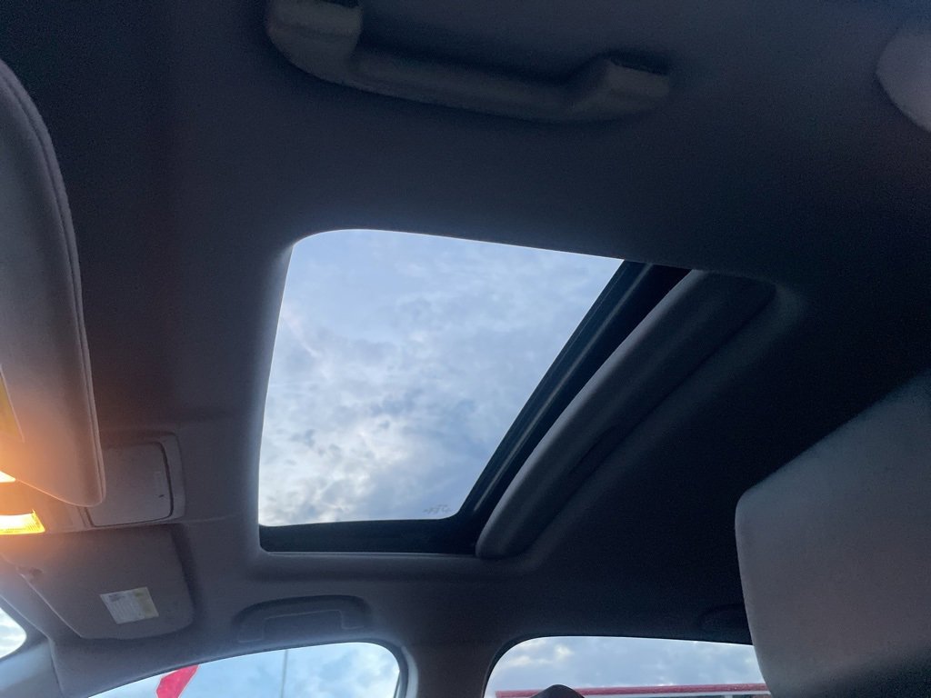 Used 2018 Honda CR-V Touring image 18