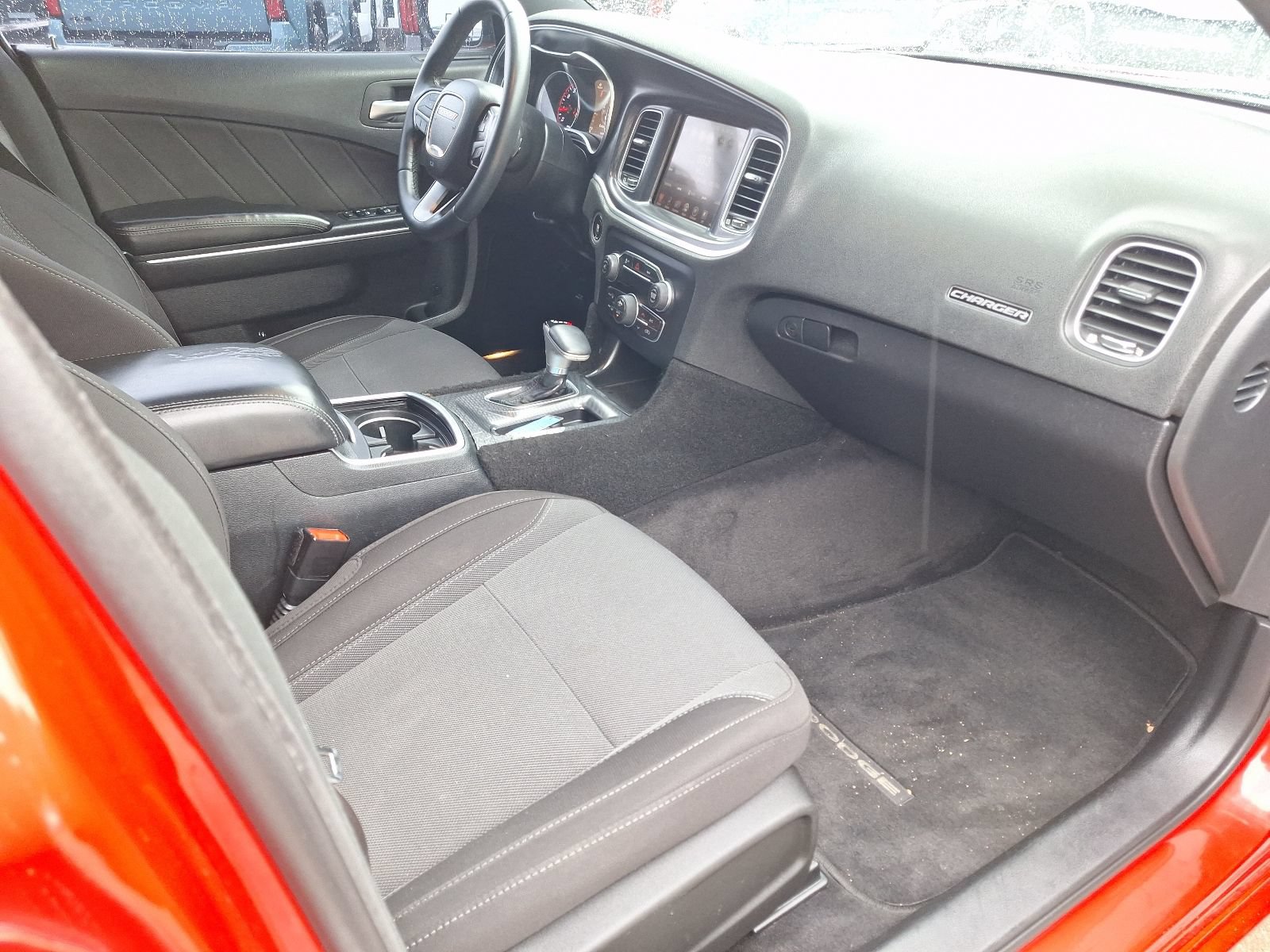 Used 2015 Dodge Charger SXT RWD image 28