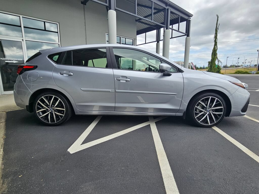 Used 2025 Subaru Impreza 2.0i Sport AWD/4WD image 6