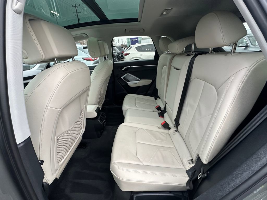 Used 2022 Audi Q3 2.0T Premium w/ Convenience Package image 21