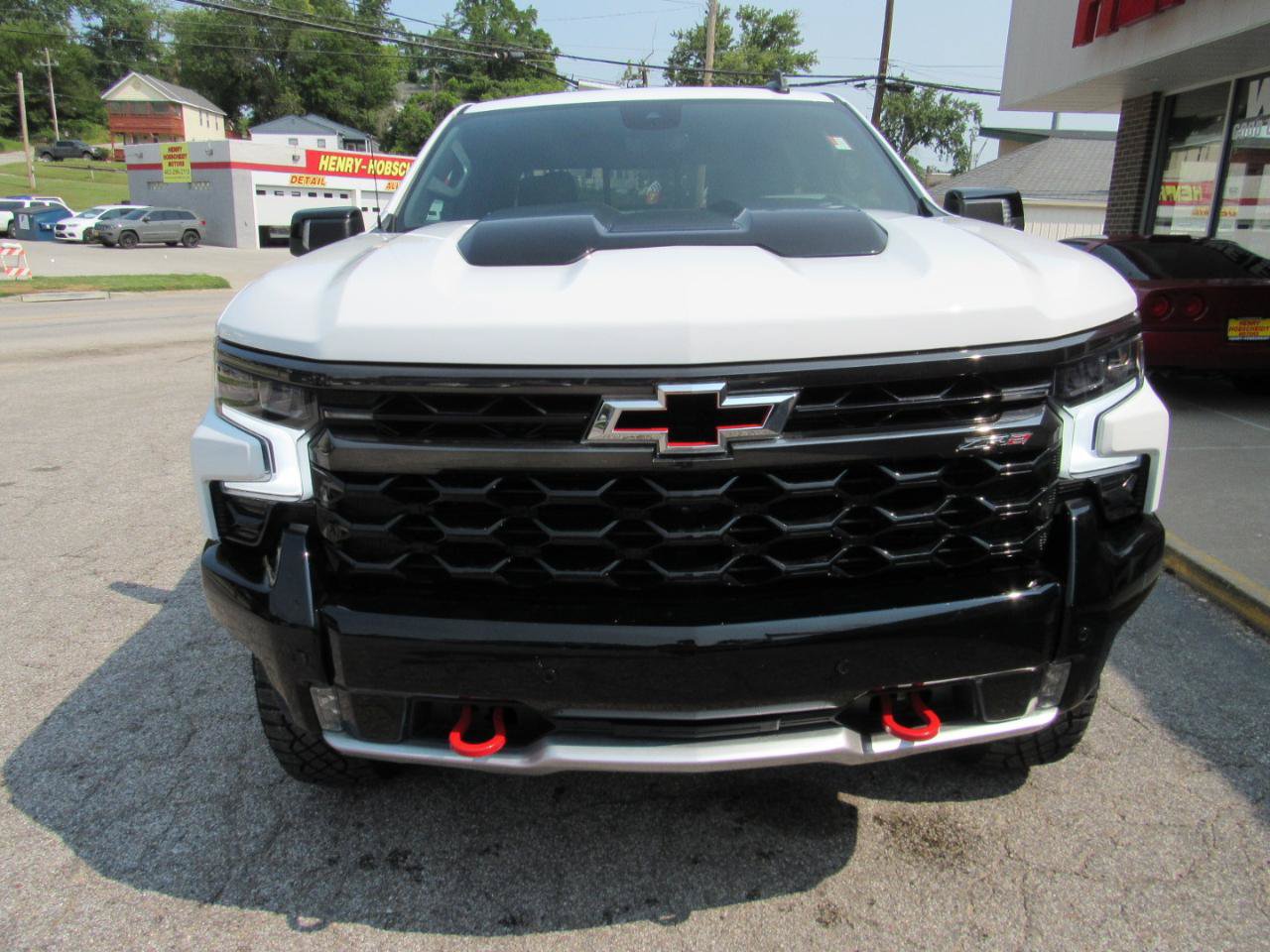 Used 2025 Chevrolet Silverado 1500 ZR2 w/ Technology Package AWD/4WD image 2