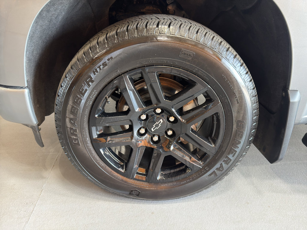 Used 2025 Chevrolet Silverado 1500 RST w/ Protection Package AWD/4WD image 9