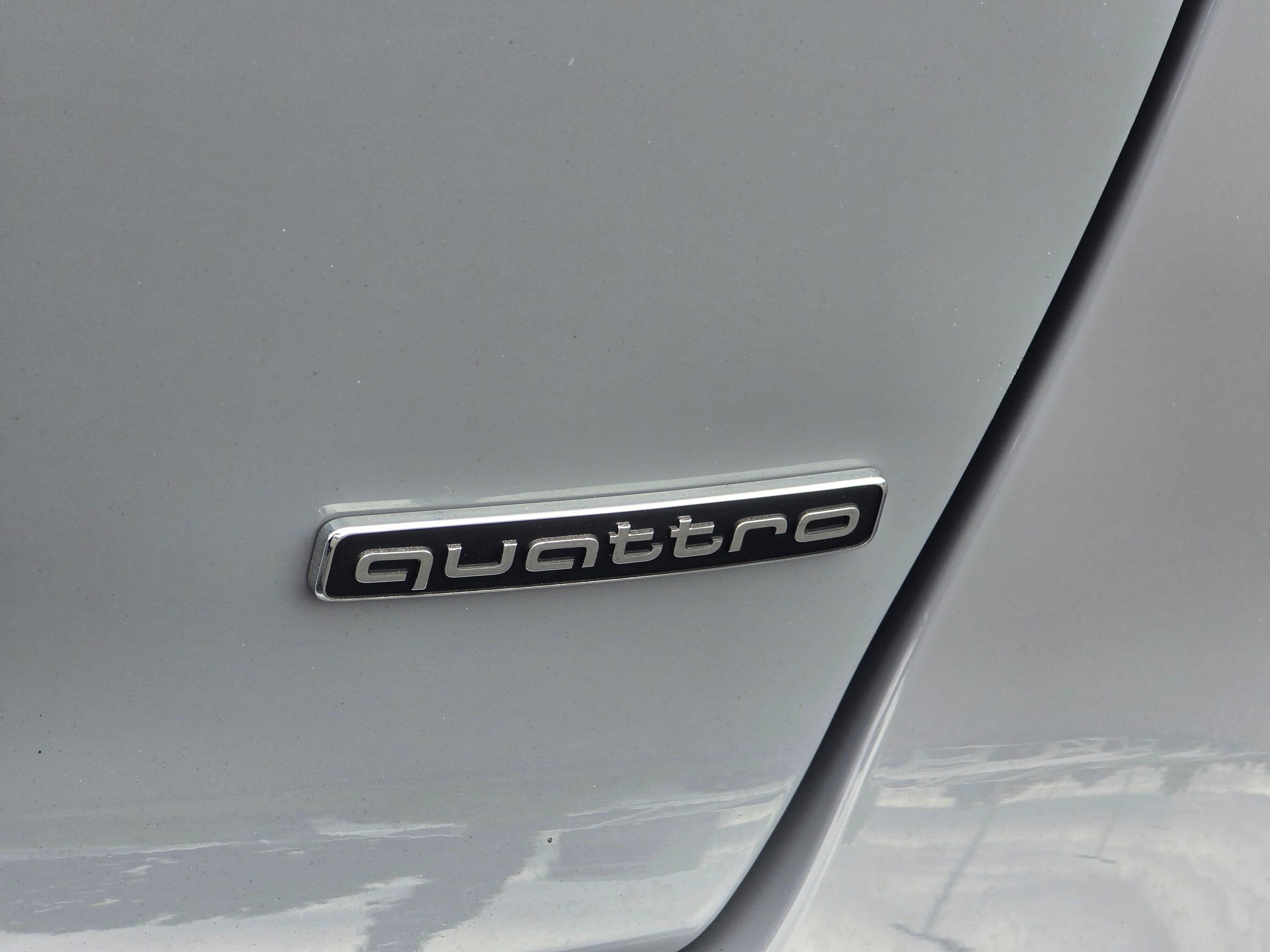 Used 2023 Audi Q4 e-tron Premium Plus w/ Premium Plus AWD/4WD image 34