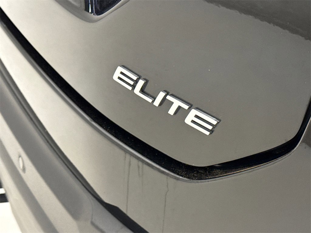 Certified 2023 Honda Pilot Elite image 11