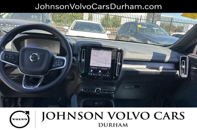 Used 2023 Volvo XC40 Recharge Ultimate w/ Protection Package Premier AWD/4WD image 6
