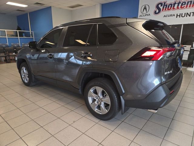 Used 2024 Toyota RAV4 XLE w/ Convenience Package FWD image 6