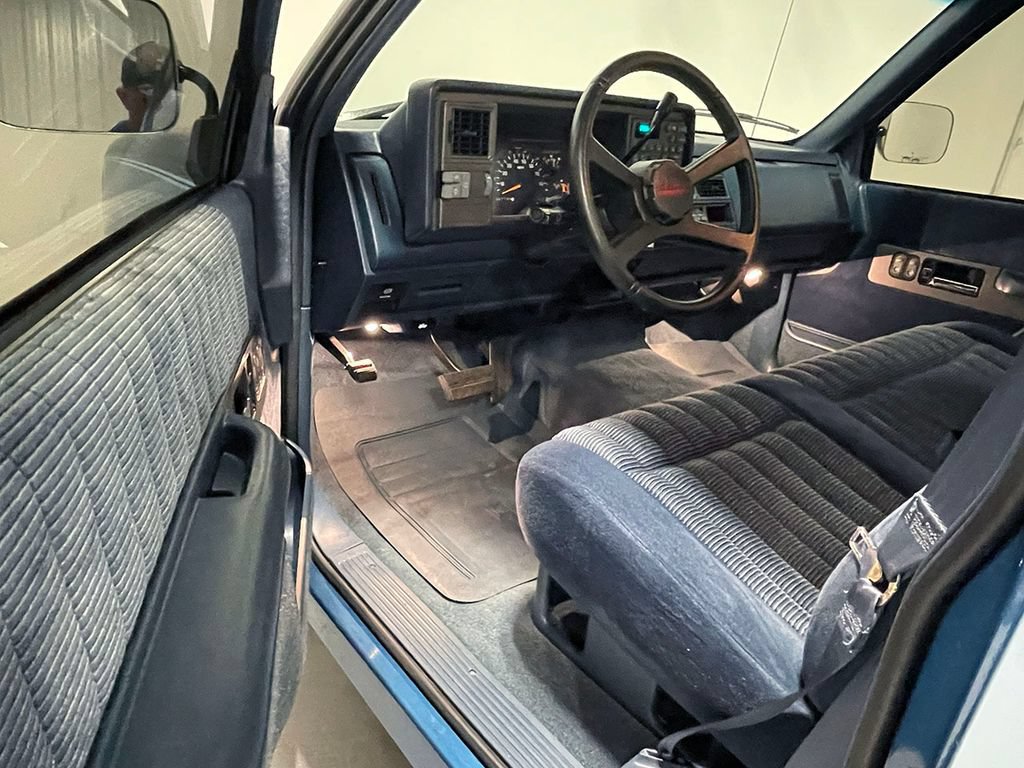 Used 1992 Chevrolet Silverado 1500 2WD Regular Cab image 50