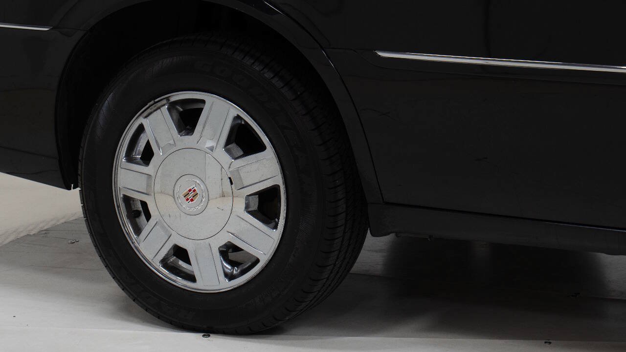 Used 2008 Cadillac DTS Limousine FWD image 74