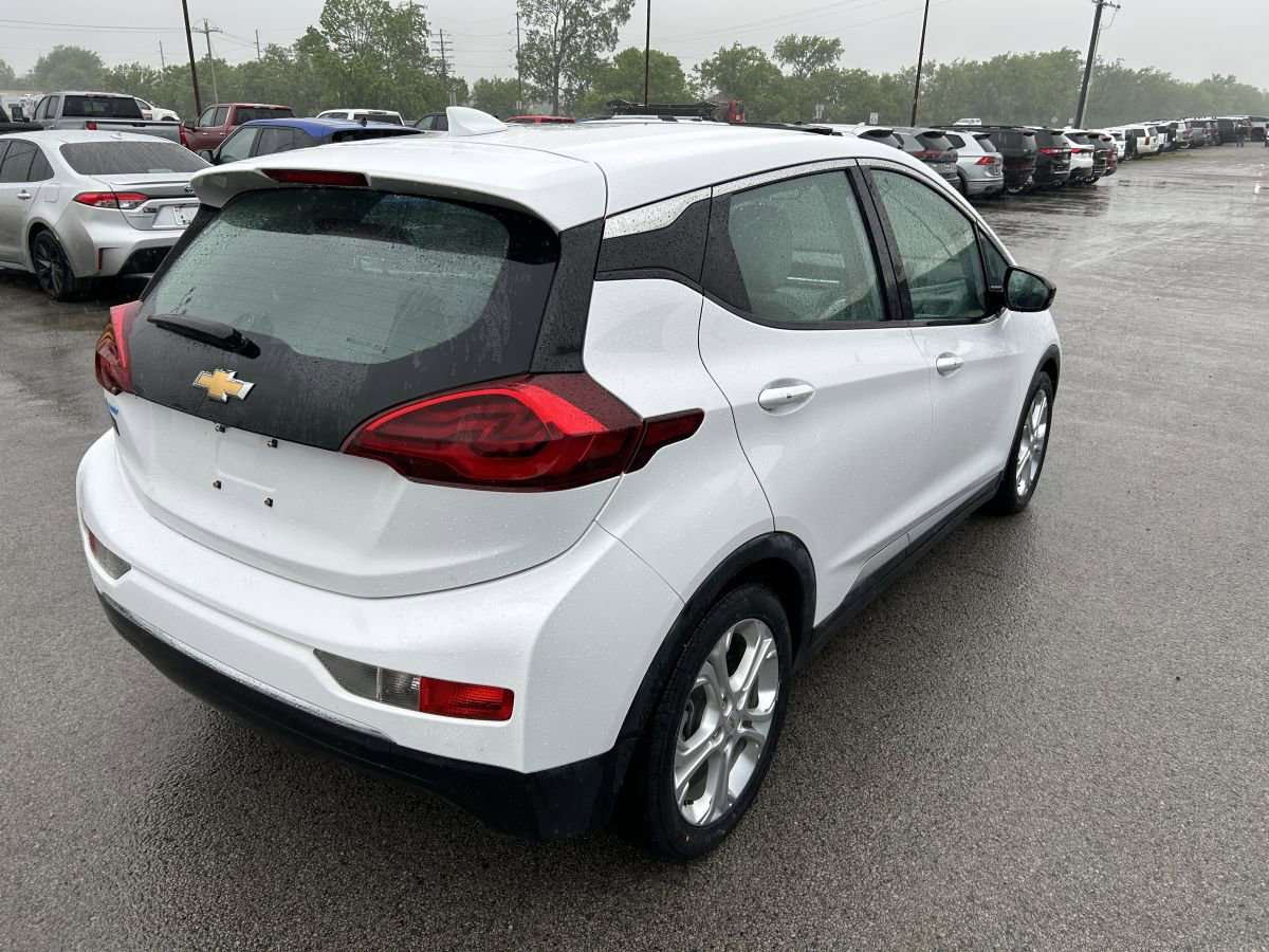 Used 2017 Chevrolet Bolt LT FWD image 5