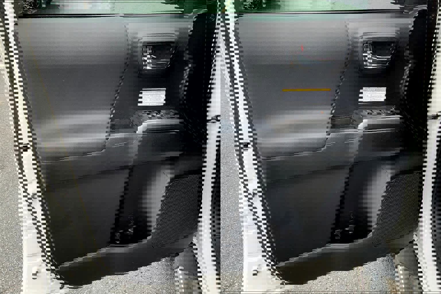 Used 2020 Toyota Tacoma TRD Off-Road image 21