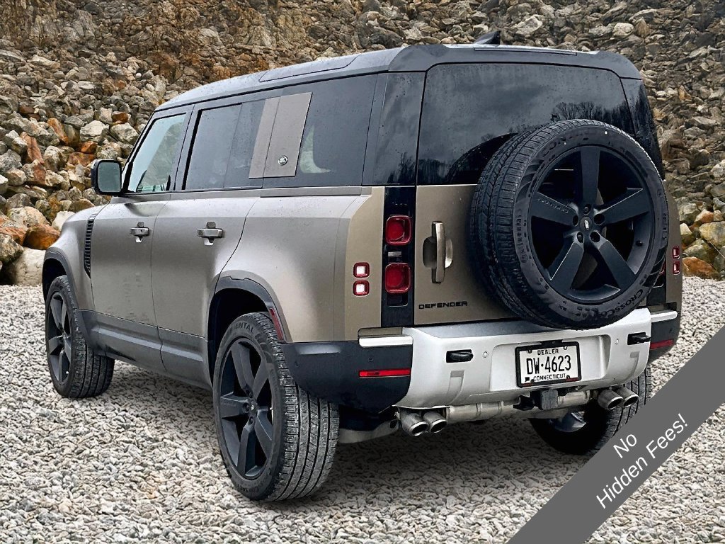 Used 2024 Land Rover Defender 110 SE AWD/4WD image 10