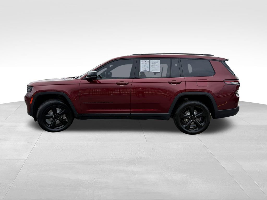Used 2023 Jeep Grand Cherokee L Laredo image 4