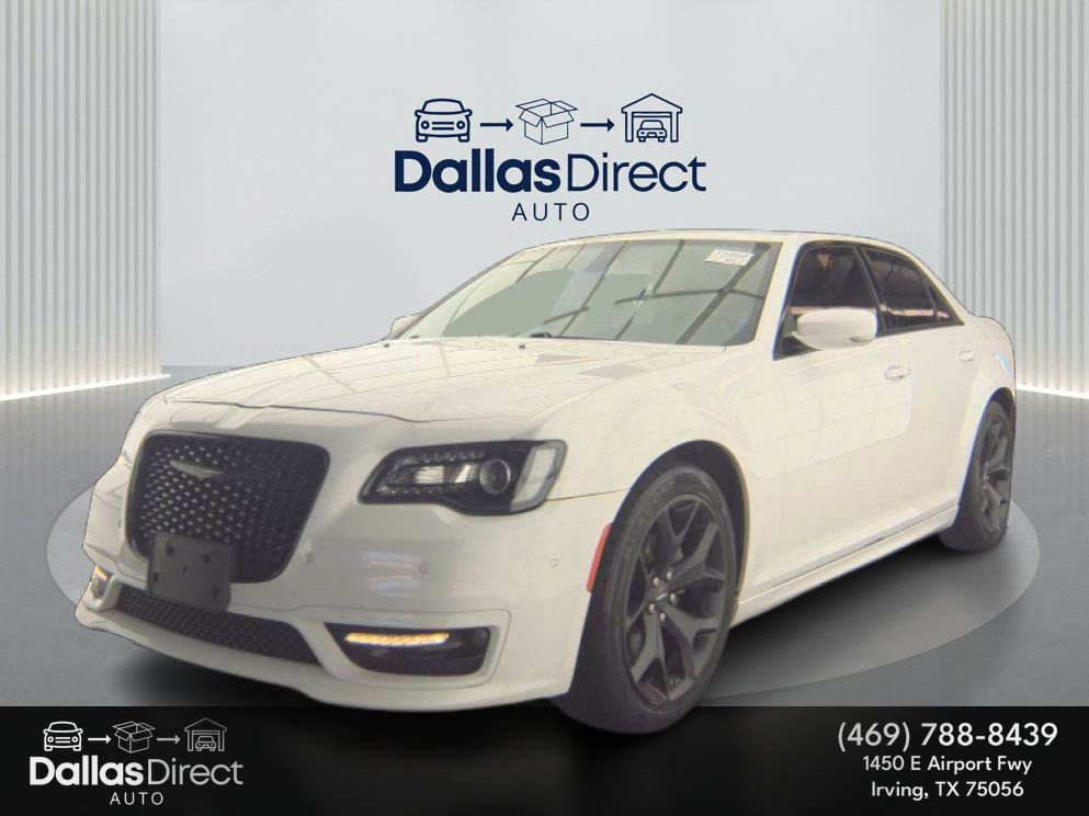 Used 2022 Chrysler 300 Touring L image 1