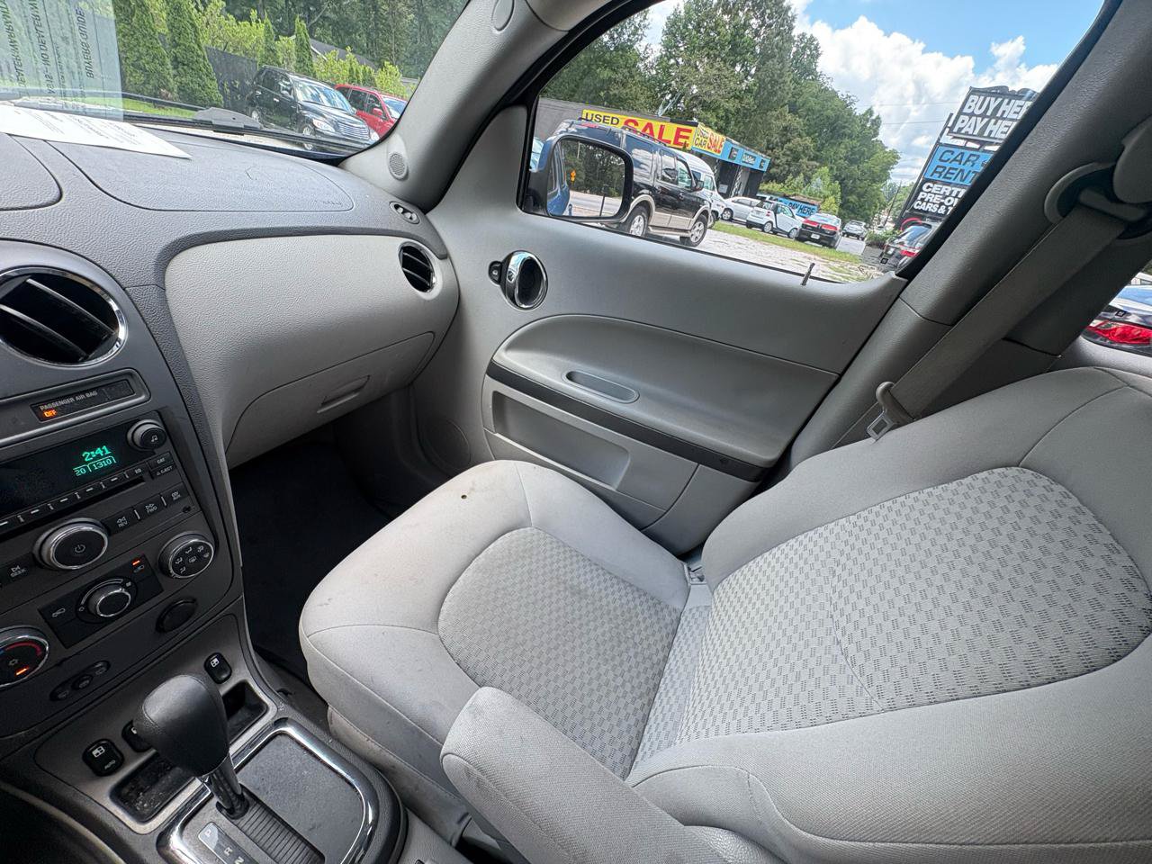 Used 2008 Chevrolet HHR LT w/ Enhanced Sound Package FWD image 18