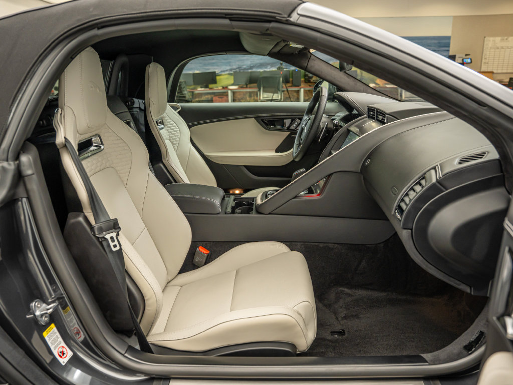 Used 2024 Jaguar F-TYPE R AWD/4WD image 43