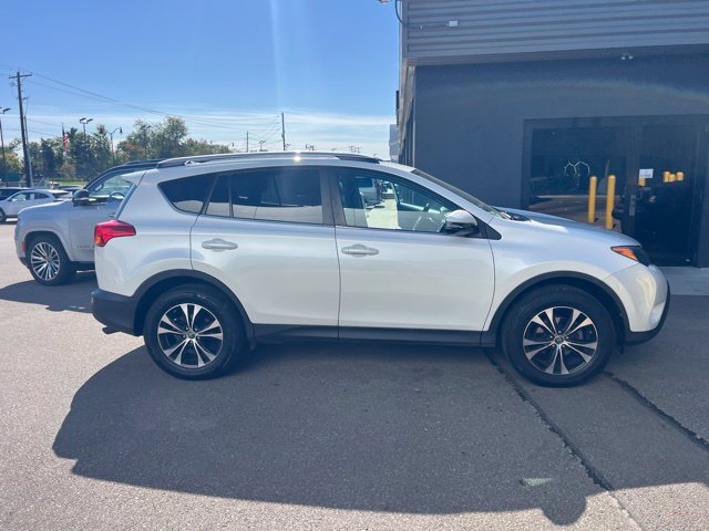 Used 2015 Toyota RAV4 Limited w/ Technology Package AWD/4WD image 2