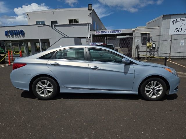 Used 2014 Hyundai Sonata GLS w/ Popular Equipment Group 2 FWD image 2