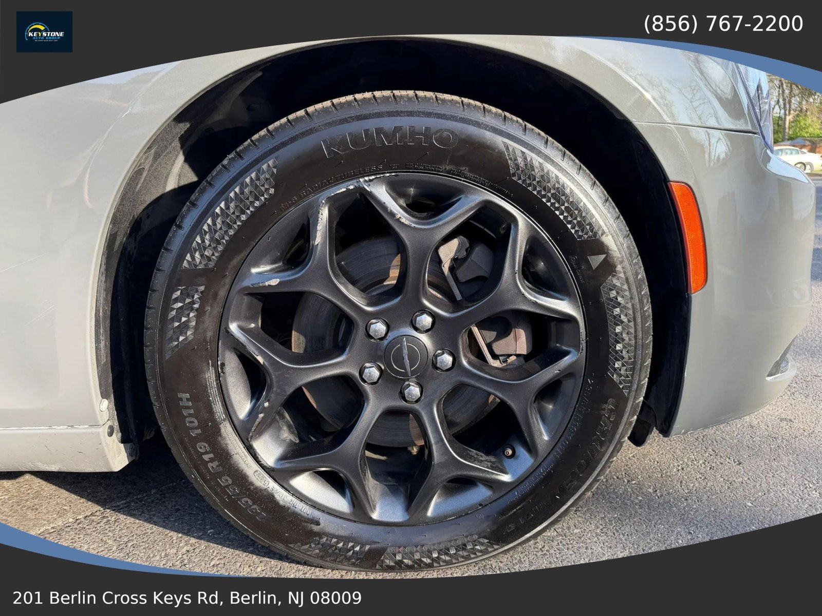 Used 2019 Chrysler 300 S image 39