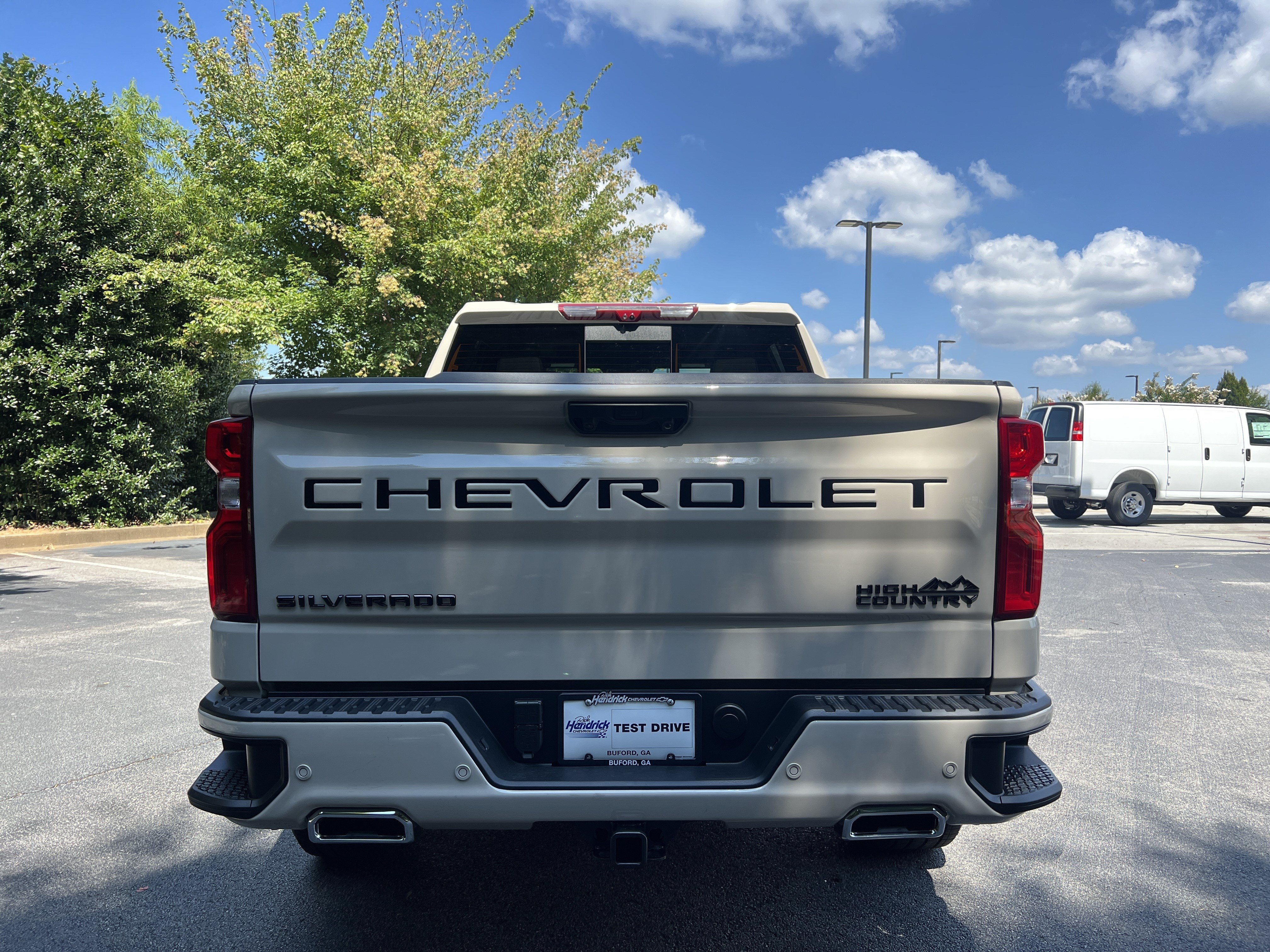 New 2026 Chevrolet Silverado 1500 High Country AWD/4WD image 8