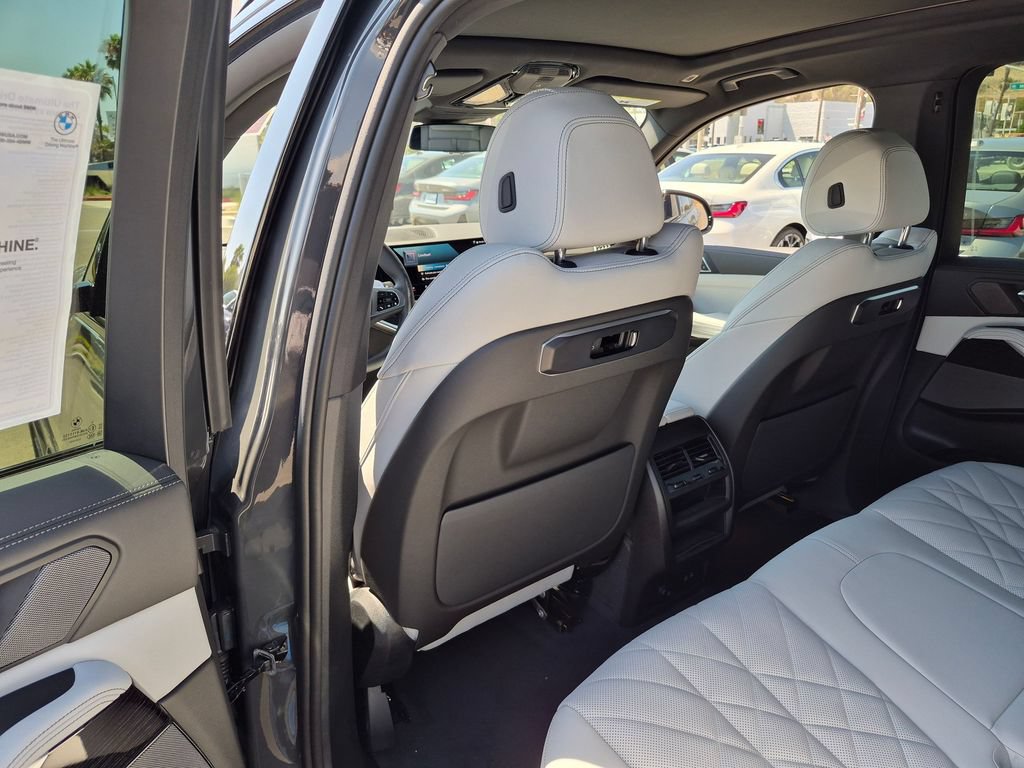 New 2026 BMW X5 xDrive50e w/ M Sport Package AWD/4WD image 35