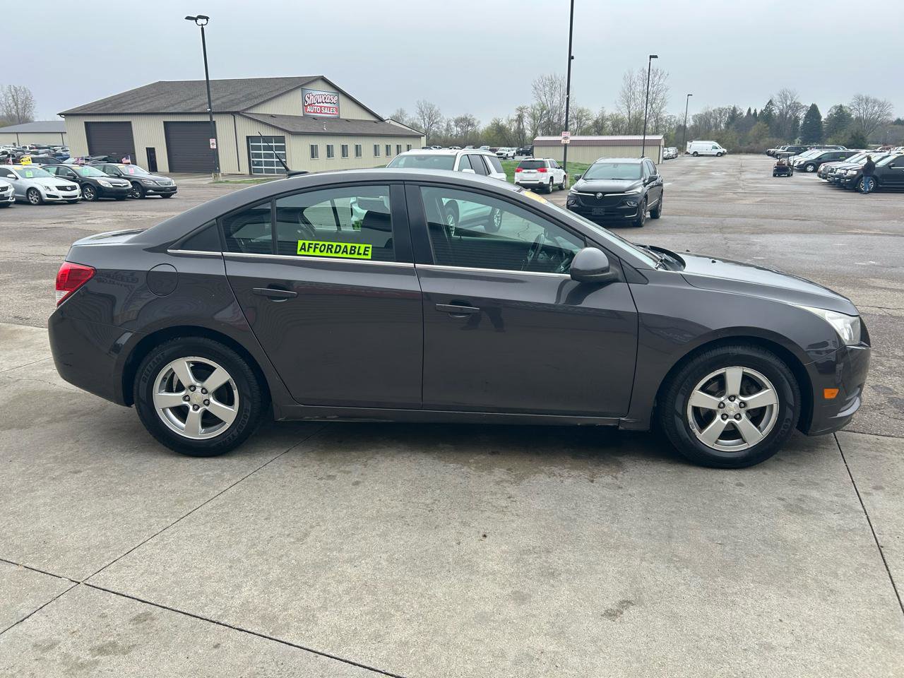 Used 2014 Chevrolet Cruze LT FWD image 4
