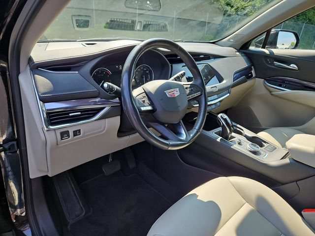 Certified 2022 Cadillac XT4 Luxury w/ Cold Weather Package FWD image 24