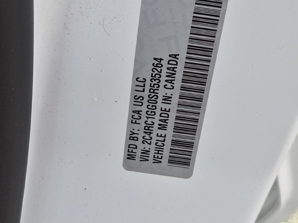 Used 2025 Chrysler Pacifica Limited FWD image 33