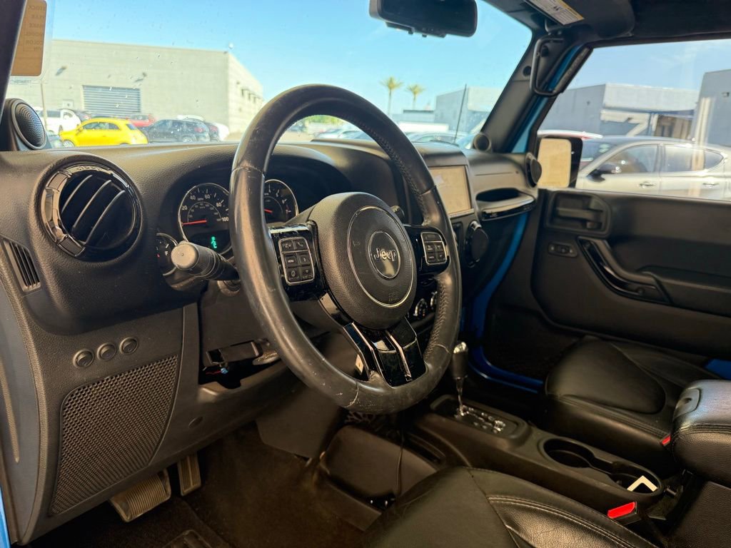 Used 2014 Jeep Wrangler Unlimited Sahara image 11