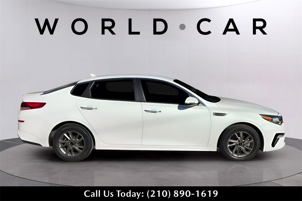 Used 2020 Kia Optima LX image 17