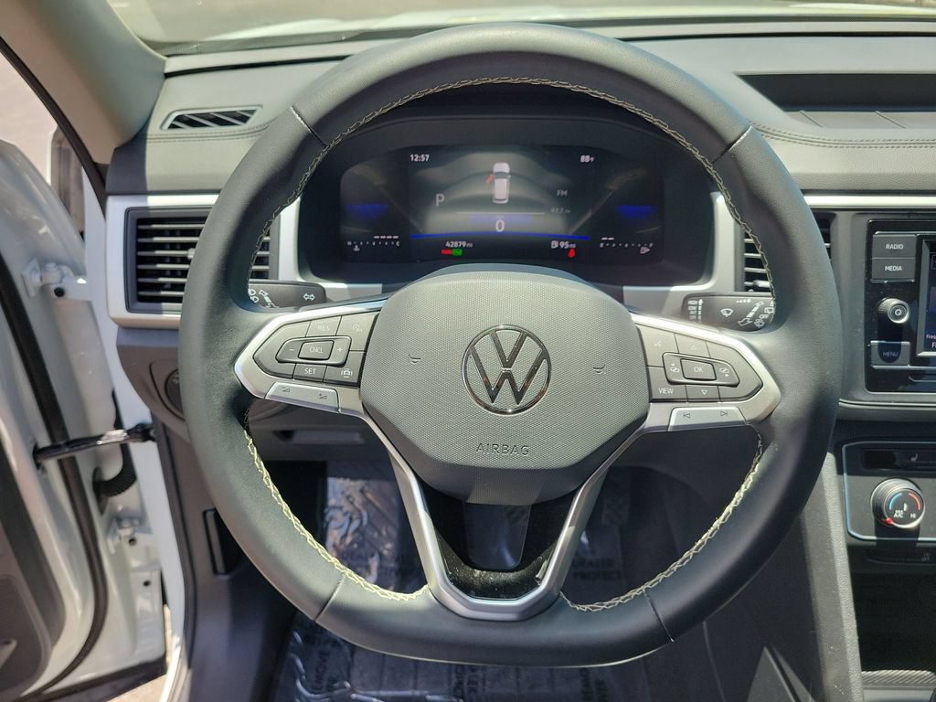 Used 2023 Volkswagen Atlas SE FWD image 28