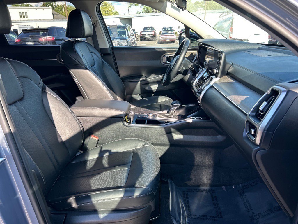 Used 2022 Kia Sorento S image 18